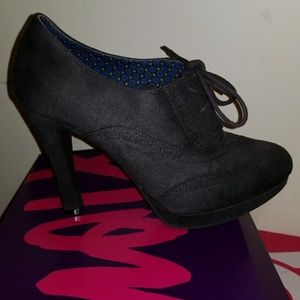 Jetset booties by Fioni Payless